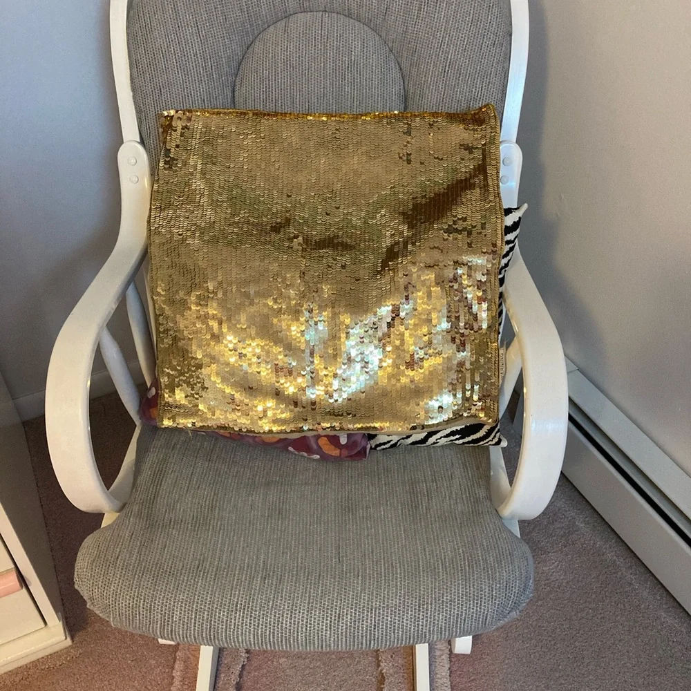 Gold sequin pillow 18” square with zipper 🎉HP🎉